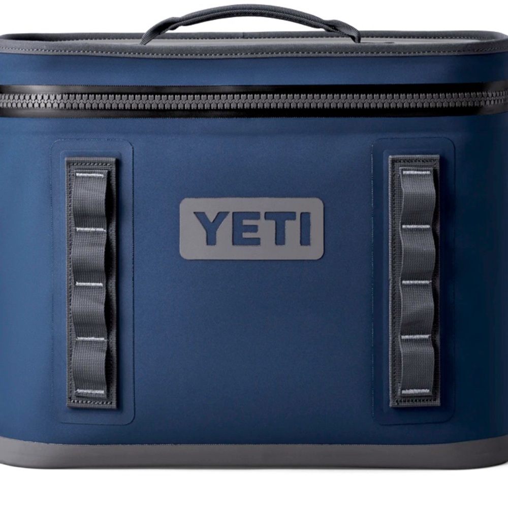 Brand New with Tags: Yeti Hopper Flip 18 Navy